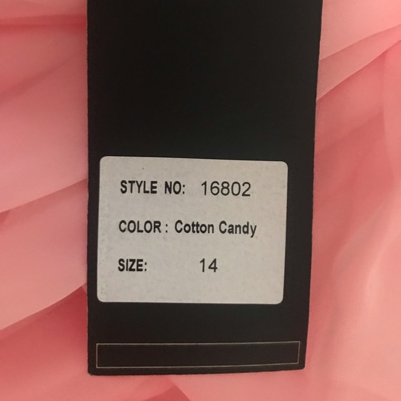 🎀 super cute prom dress 🎀 - Picture 4 of 7